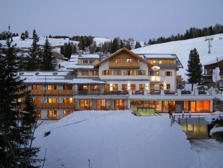 Inverno Hotel Monte Piz Winter