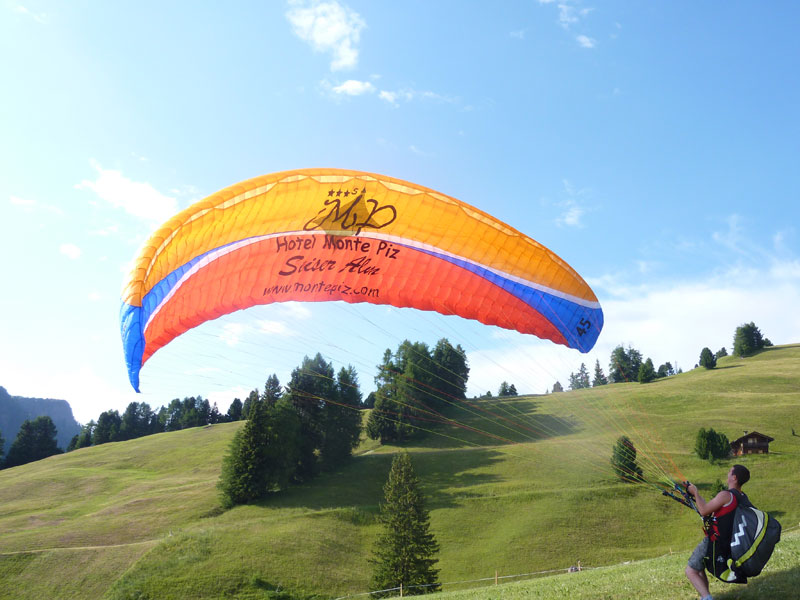 Paragliding all'Alpe di Siusi